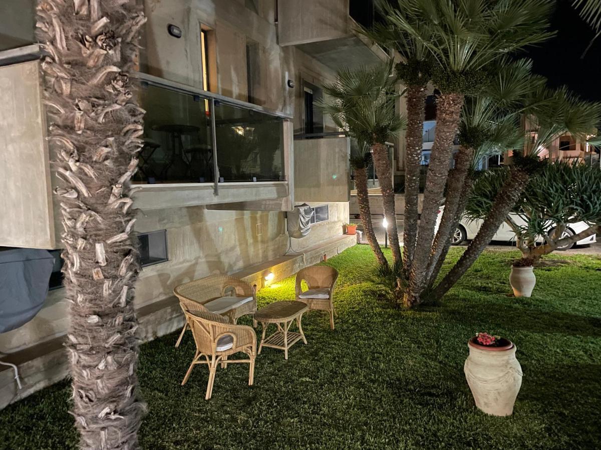 Geltrude Apartment Avola Exterior photo